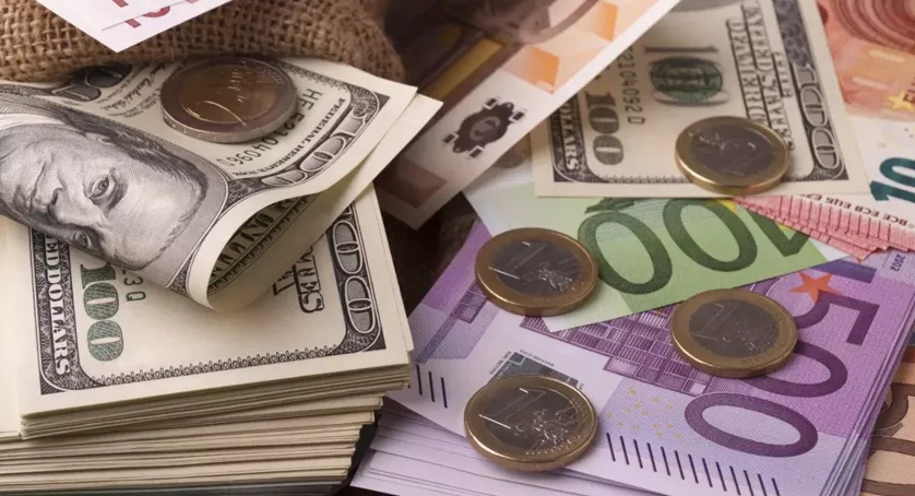 Piyasalarda kabine tepkisi: Dolar ve euro haftaya rekorla başladı!
