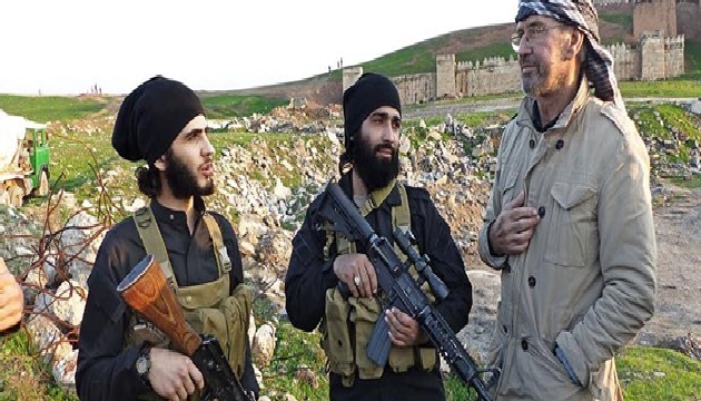 O gazeteci IŞİD in kalesine girdi ve yazdı: