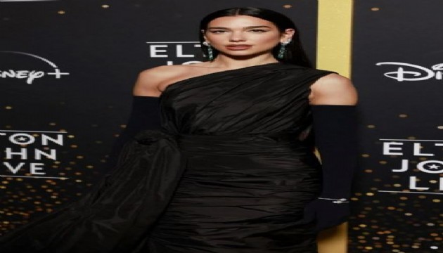 Dua Lipa Arnavutluk vatandaşı oldu