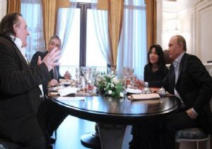 Depardieu Siyasete de Girdi: