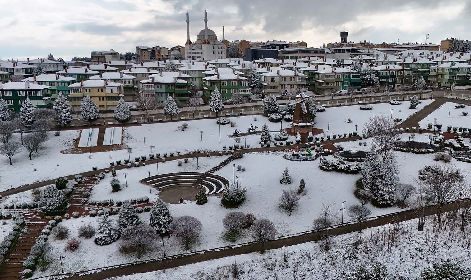 Eskişehir beyaza büründü