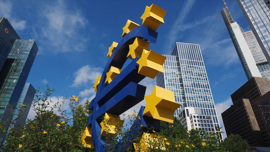 ECB den zayıf küresel ticaret uyarısı