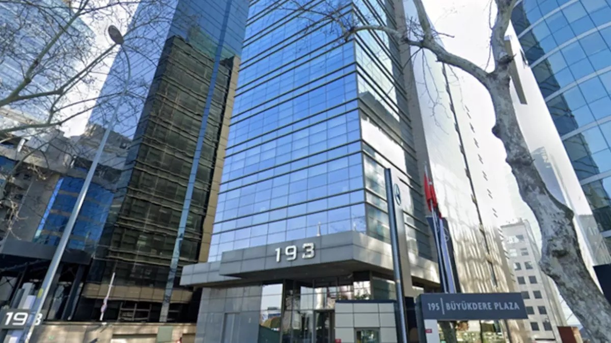 Eczacıbaşı ofis binasını rekor rakama sattı