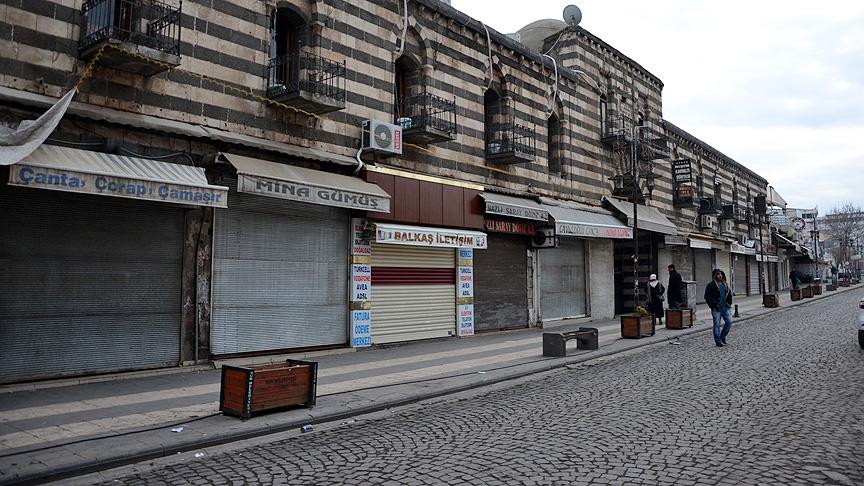 Terör mağduru esnafın kredi borcuna erteleme
