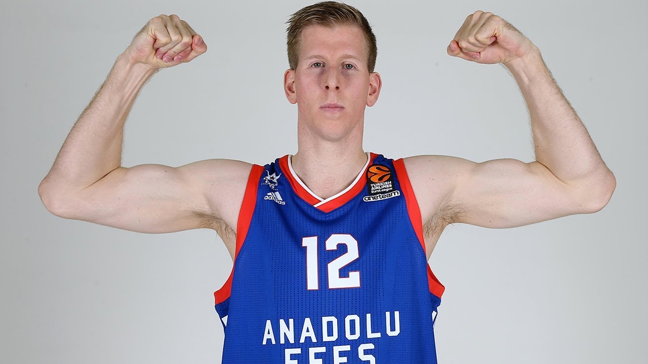 Anadolu Efes te Brock Motum’la yollar ayrıldı