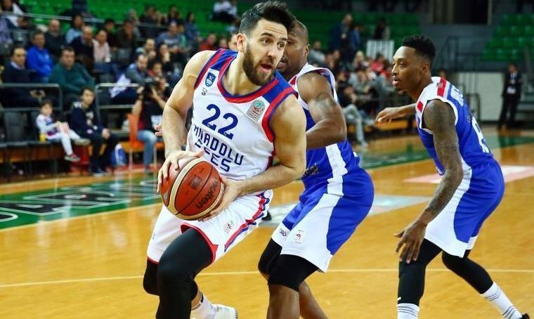 Anadolu Efes rahat kazandı