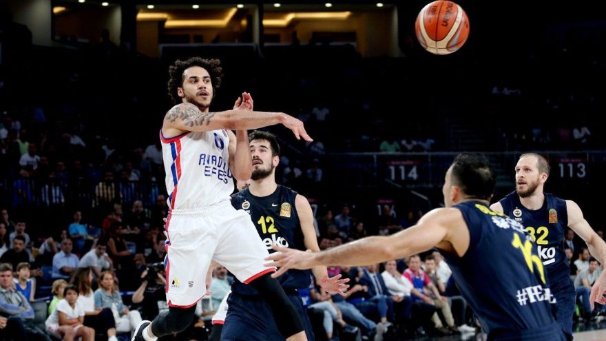 Anadolu Efes seriyi eşitledi!