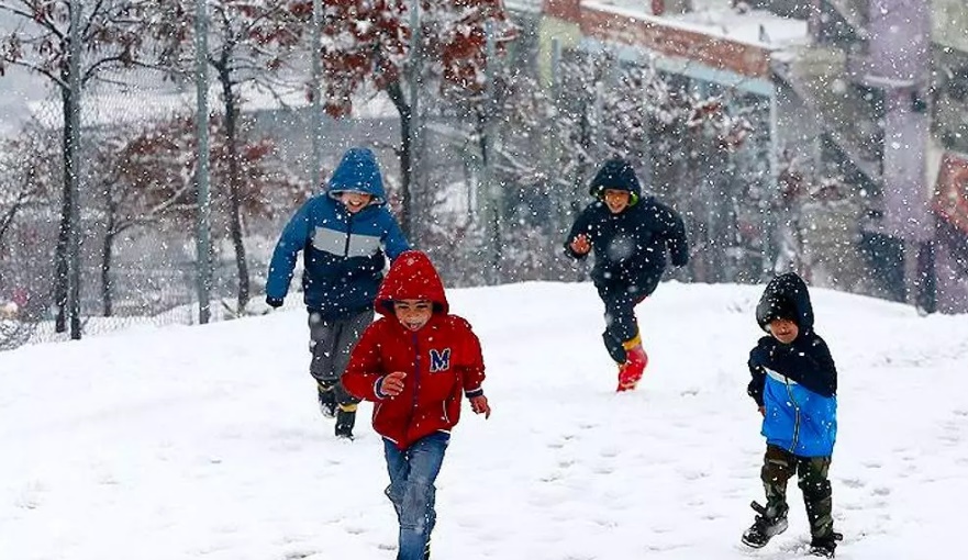Eğitime kar engeli! 9 ilçede okullar tatil