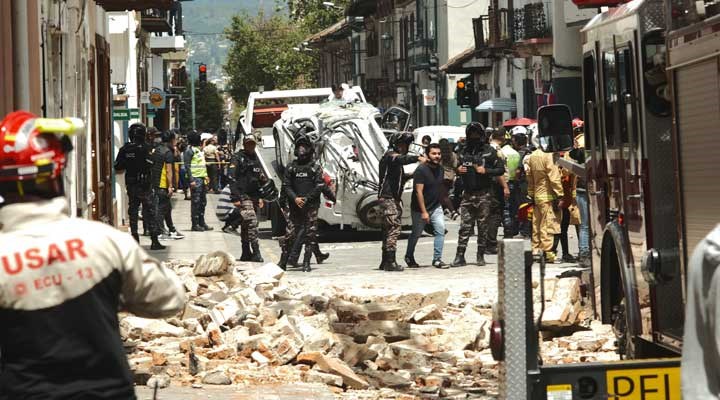Ekvador da deprem nedeniyle OHAL ilan edildi