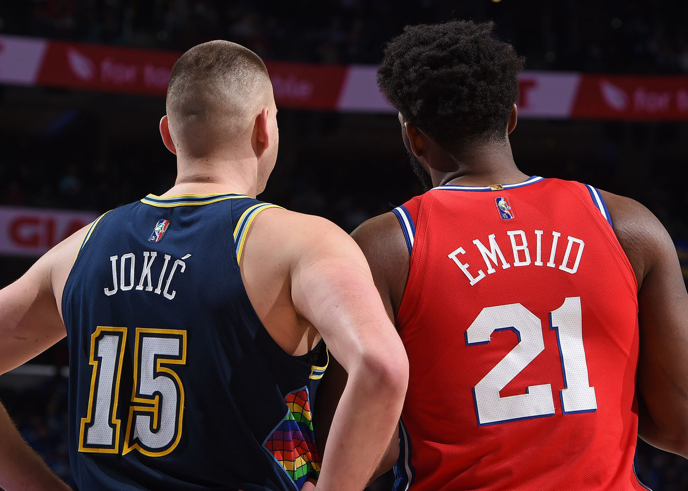 Embiid ve Jokic yıldızlaştı