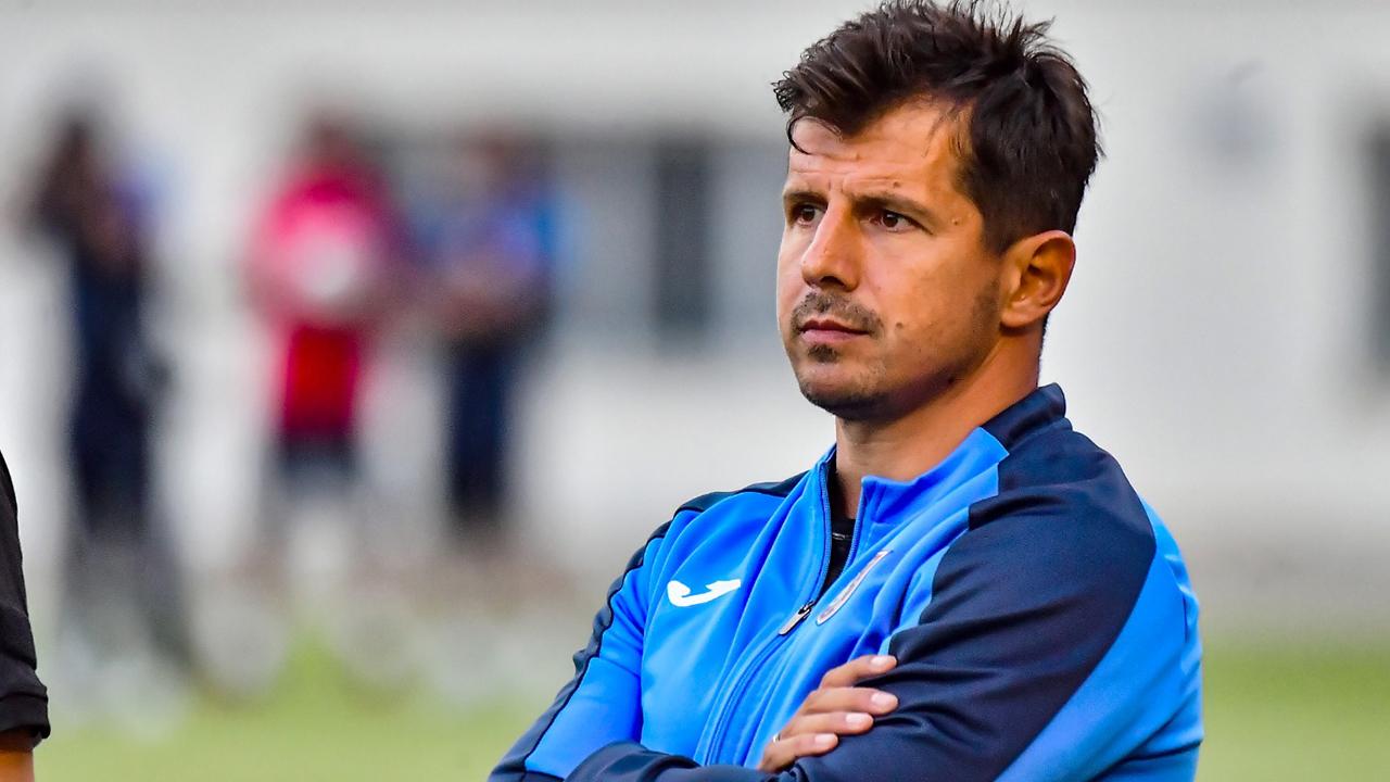 Emre Belözoğlu nun ekibi belli oldu
