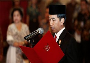 Endonezya da bir ilk! 50 yıl sonra Hristiyan vali!