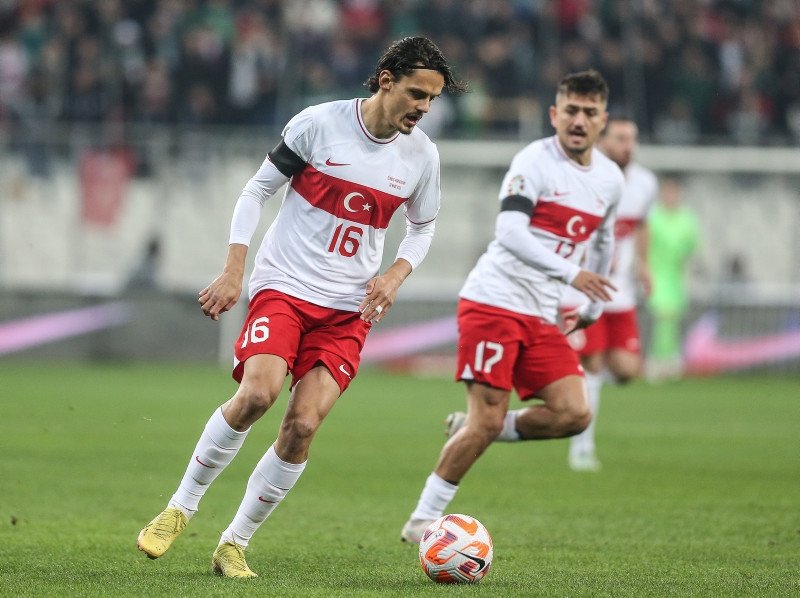 Enes Ünal şansını kaybetti! Stefan Kuntz dumur oldu...