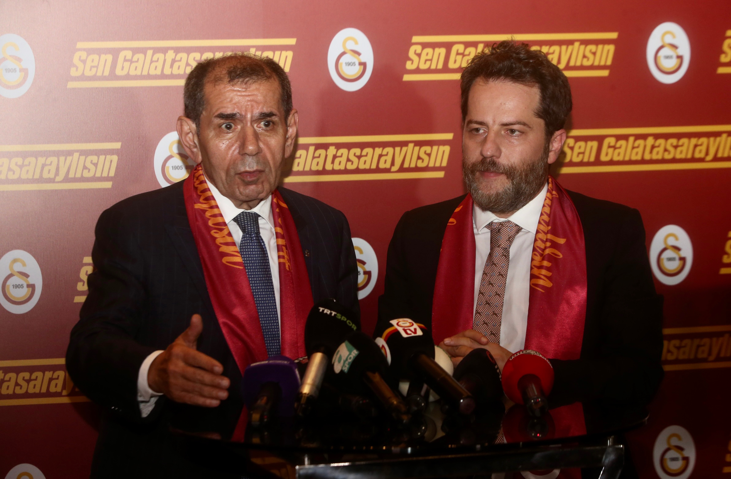 Erden Timur dan Galatasaray a büyük jest! Kesenin ağzını açtı