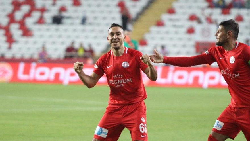 Göztepe, Mevlüt ün peşinde!