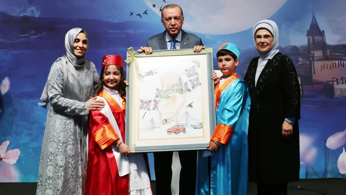 Cumhurbaşkanı Erdoğan mezuniyet töreninde
