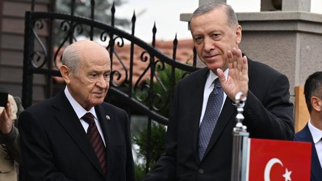 Erdoğan, Bahçeli yi ziyaret etti