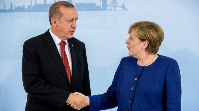 Erdoğan, Merkel ile görüştü