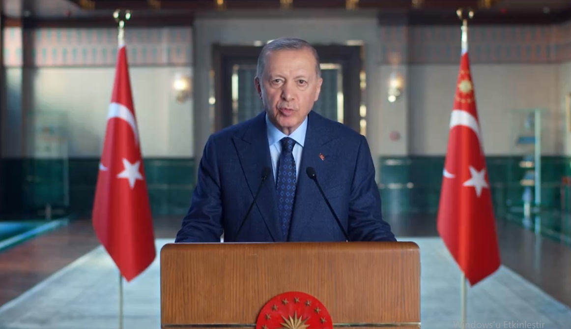 Cumhurbaşkanı Erdoğan dan uzay yolculuğu açıklaması: Ortak gururumuzun zirveye yükseldiği zamanlardan birini yaşıyoruz