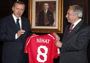 Nihat ın Terlì Forması Erdoğan da