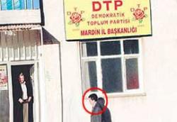 DERİN KONSOLOSUN TUHAF TEMASLARI
