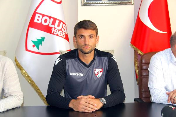 Boluspor 1 milyonluk kaleciyi gönderdi