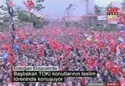 CUMHURİYET MİTİNGLERİ GİBİ HER TARAF BAYRAK DOLUYDU!