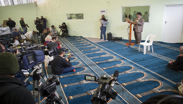 Eşcinseller için  Açık  Camii!