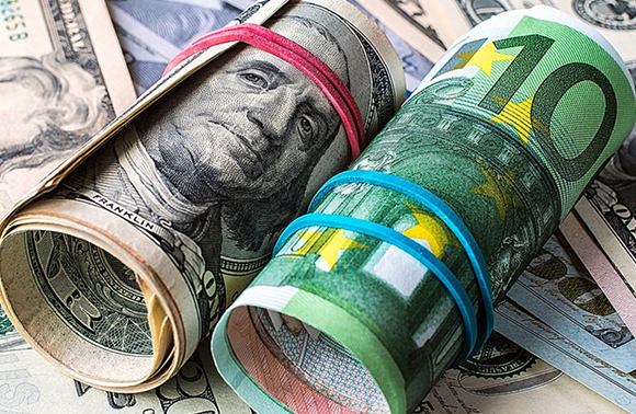 Euro nun Dolar karşısındaki değeri son 20 yılın en düşük seviyesinde