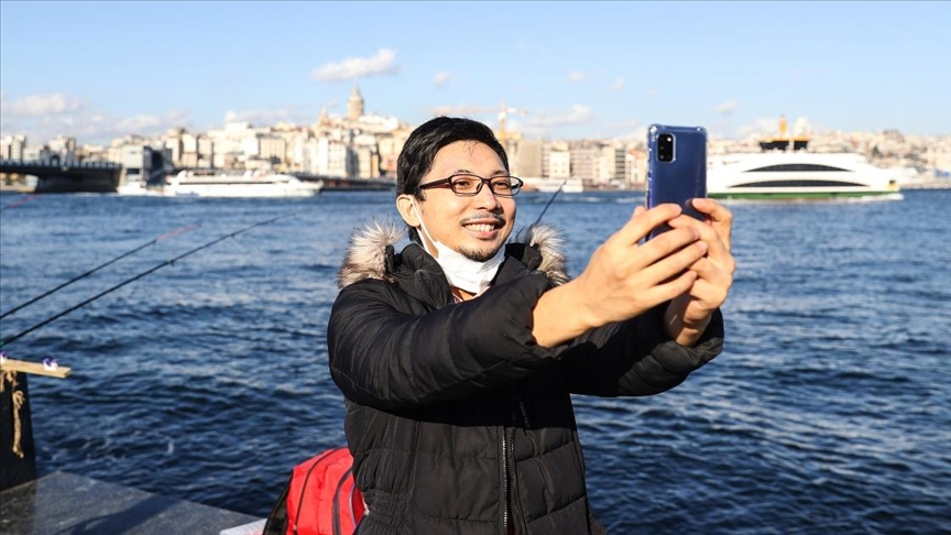 Japon fenomen Yoshi Enomoto ülkesine dönüyor
