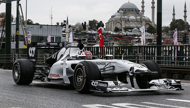 Formula 1 takımlarından İstanbul paylaşımı
