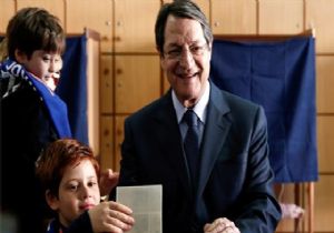 Rumların Yeni Liderinden Sıcak Mesaj: