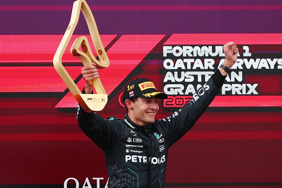 Formula 1 de olaylı yarışı George Russell kazandı