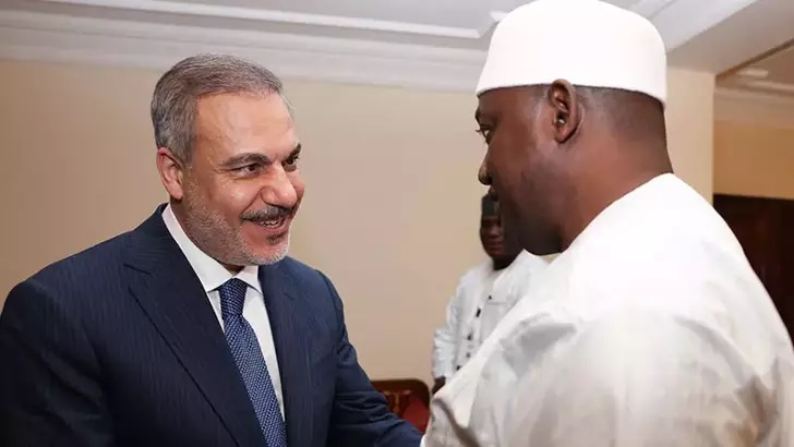 Bakan Fidan Gambiya Cumhurbaşkanı ile görüştü