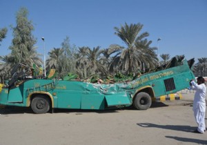 Pakistan da katliam gibi kaza: 56 ölü,20 yaralı var!