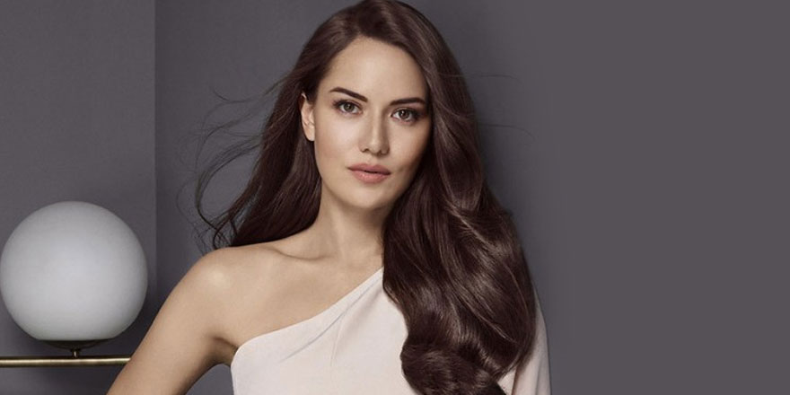 Fahriye Evcen e hediye yağdı