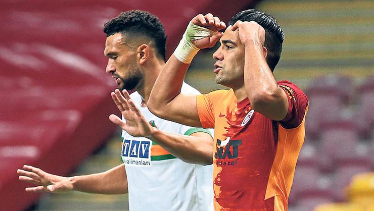 Galatasaray Falcao dan umudu kesti