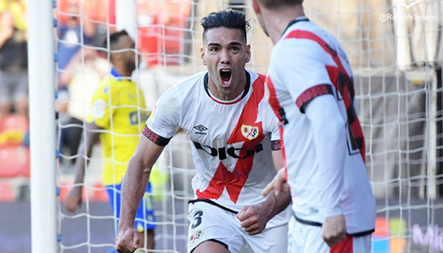 Falcao gollerine devam ediyor!