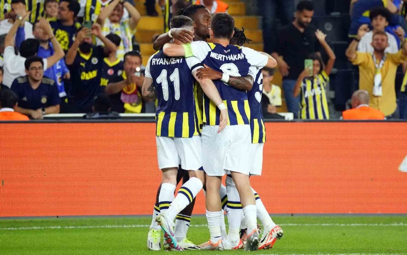 Nordsjaelland - Fenerbahçe maçının ilk 11 leri