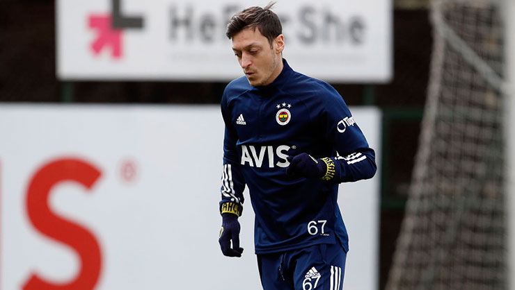 Fenerbahçe de Mesut Özil sevinci