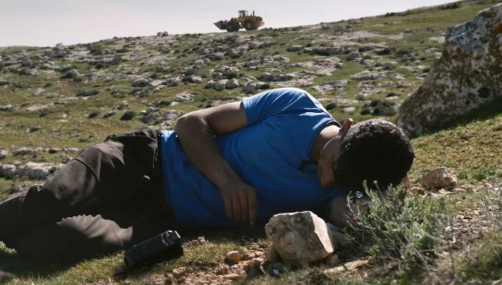 Filistinlilerin acılarını anlatan film, Berlin de en iyi belgesel ödülünü kazandı