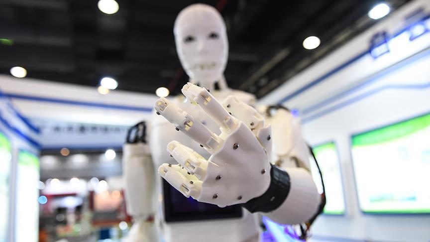 İnsansı robotlar yaşlılara bakacak