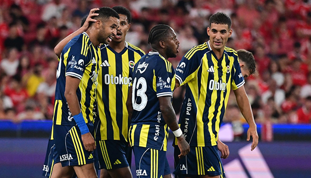 Fenerbahçe Kadıköy de sahaya çıkıyor