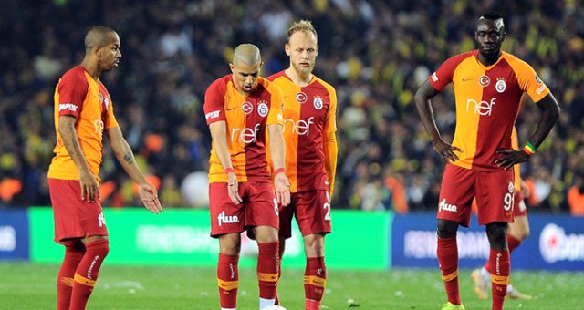 Feghouli nin sözleşmesindeki madde korkutuyor