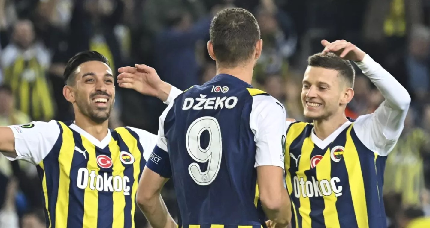 Süper Lig lideri Fenerbahçe, İstanbulspor deplasmanında!