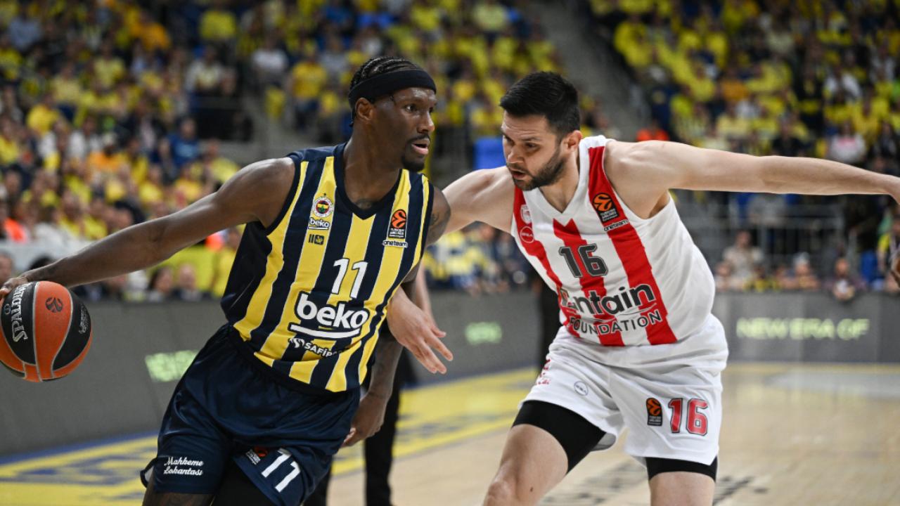 Olympiacos ta Fenerbahçe maçı öncesi Papanikolaou belirsizliği