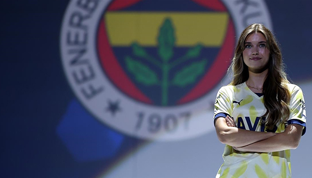 Fenerbahçe nin yeni sezon formaları tanıtıldı!