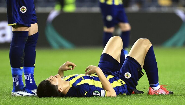 Fenerbahçe den sakatlık açıklaması!