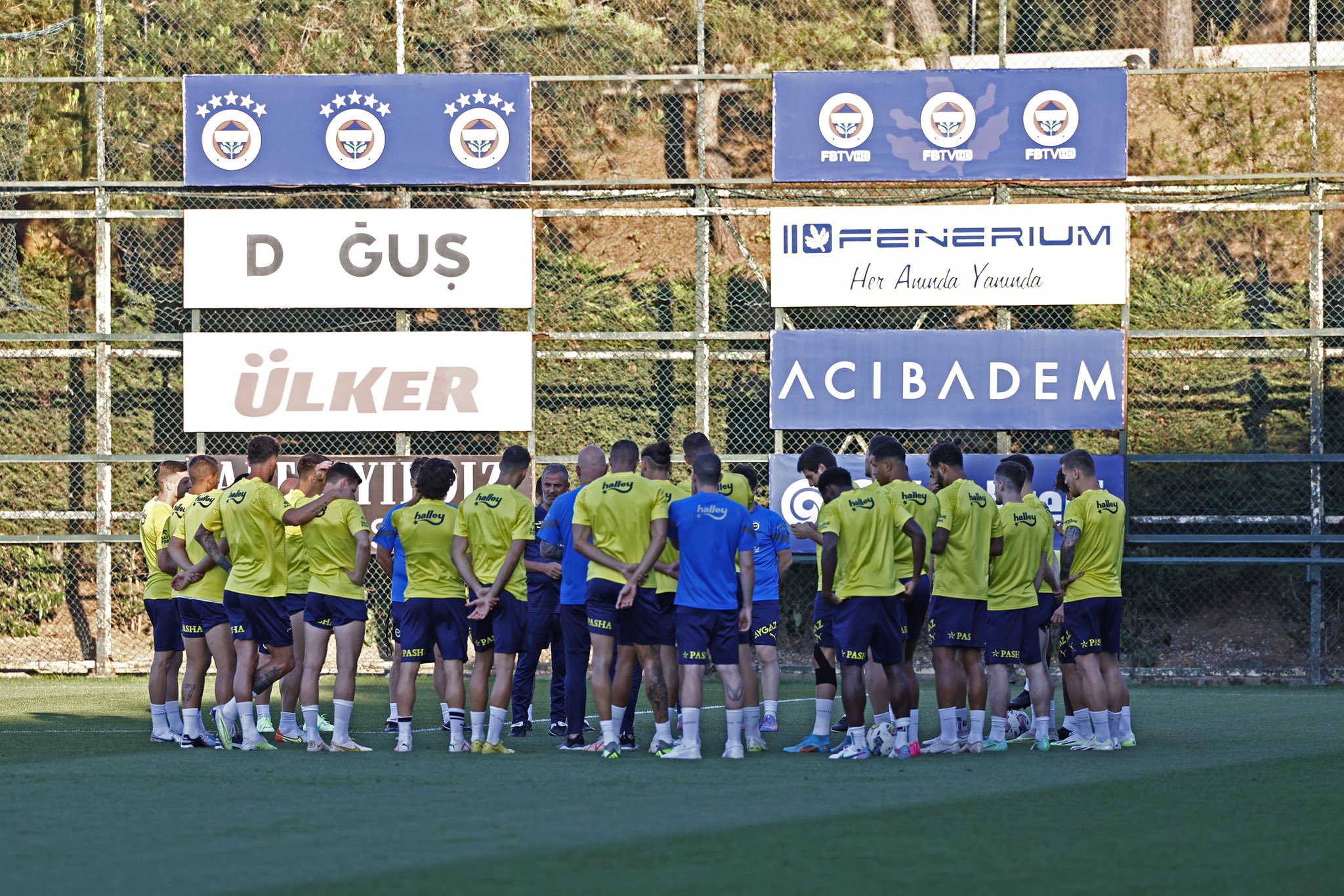 Fenerbahçe, Maribor u sahadan silmek için sıkı çalışıyor