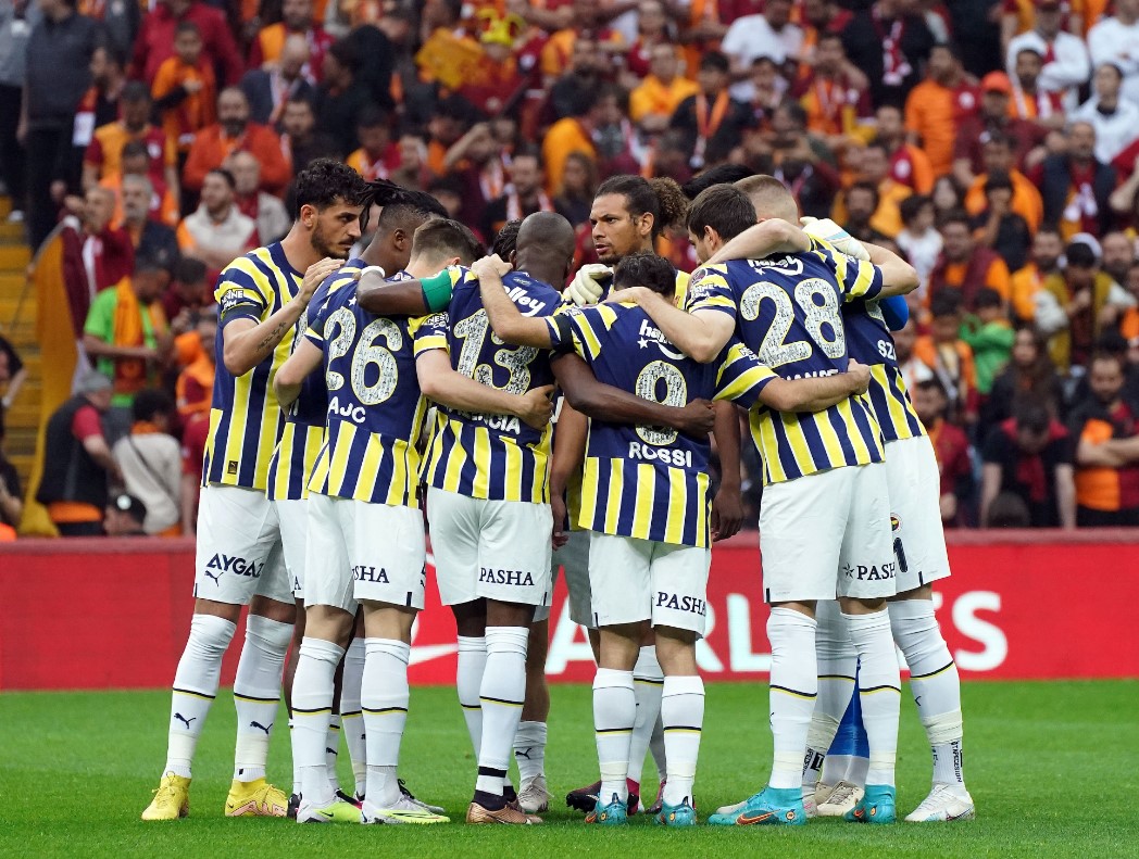 Avrupa nın devleri 3 Fenerbahçeli için İzmir e geliyor!